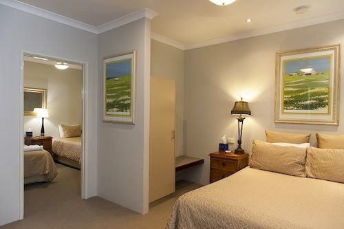 Vintages Aparthotel 4*